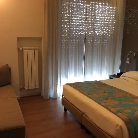 Ariston&apartments 3*