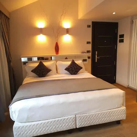 Hotel Ariston & 3*
