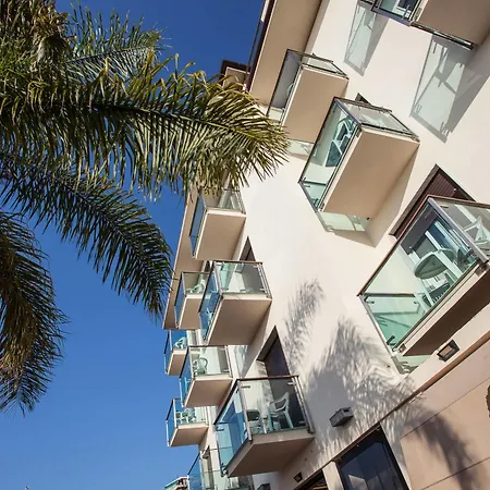 Ariston & ואראצה