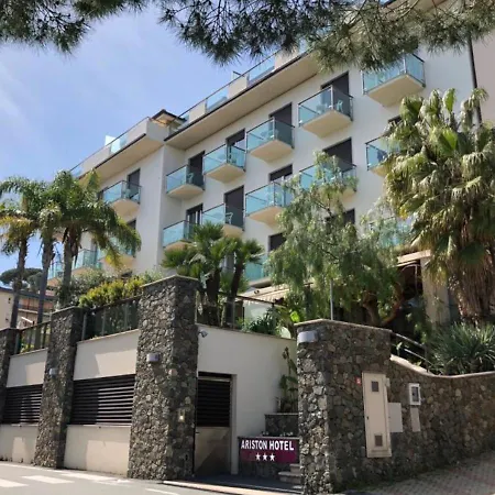 Ariston & 3* Varazze