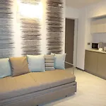 מלון Ariston & ואראצה