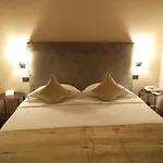 Ariston & 3* Varazze