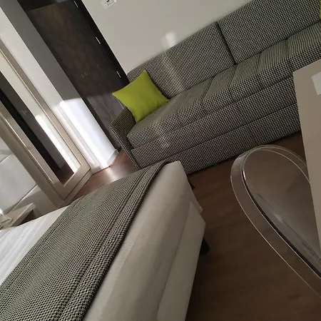 Ariston & Hotell 3*