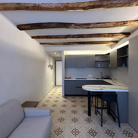 Ariston & Hotell