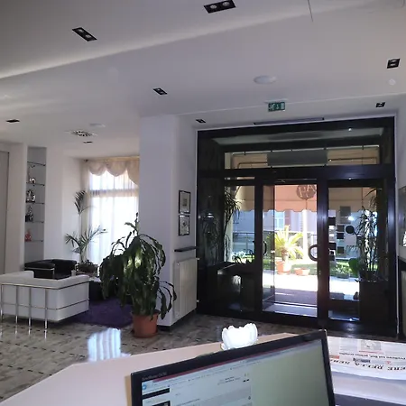 Ariston & Szálloda 3*