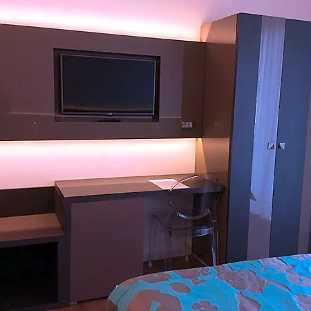 Szálloda Ariston & 3*