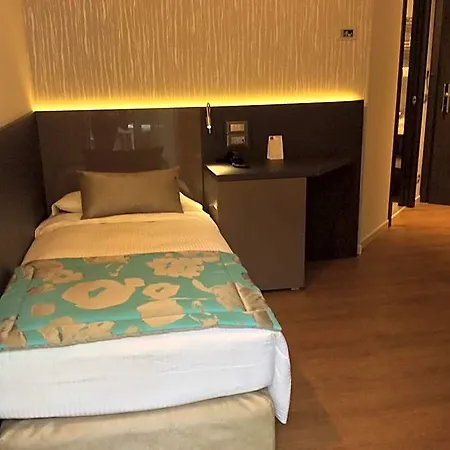 Szálloda Ariston & 3*
