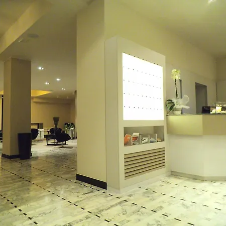 Ariston & 3* Varazze