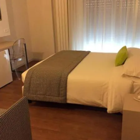 Ariston & Szálloda Varazze