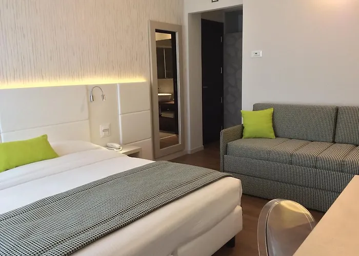 Ariston & Hotel 3*