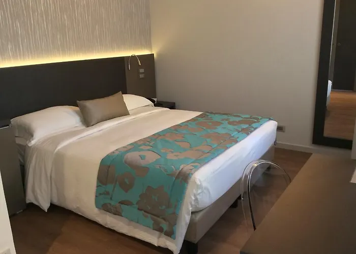 Hotel Ariston & 3*