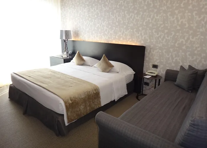 Hotel Ariston & 3*