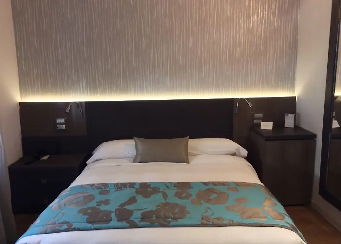 Ariston & Hotel