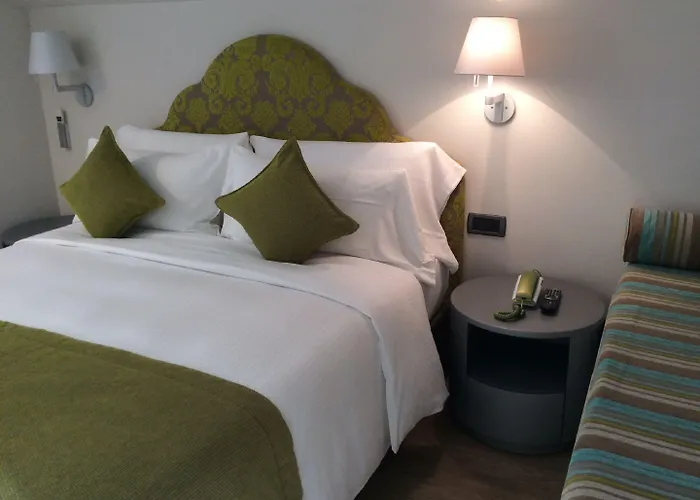 Ariston & 3* Varazze