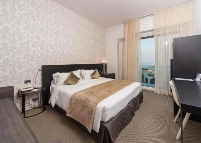 Hotel Ariston & Varazze